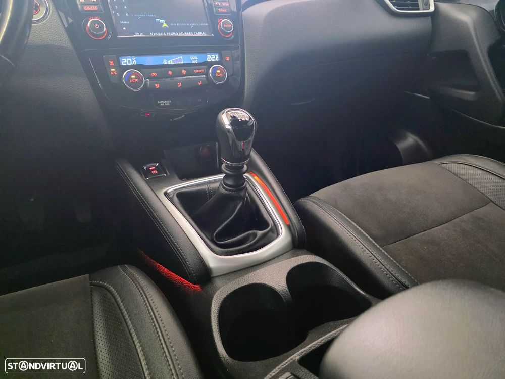 Nissan Qashqai 1.5 dCi N-Vision RS - 23