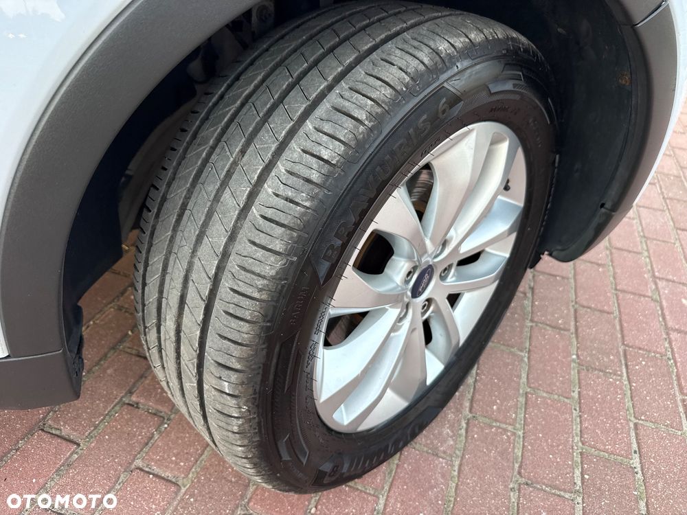 Ford Kuga 2.5 4x4 Titanium - 9