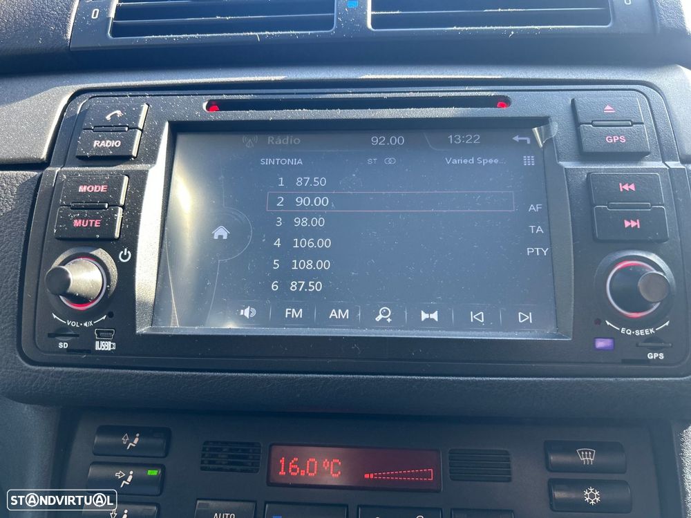 BMW 320 d Touring - 30