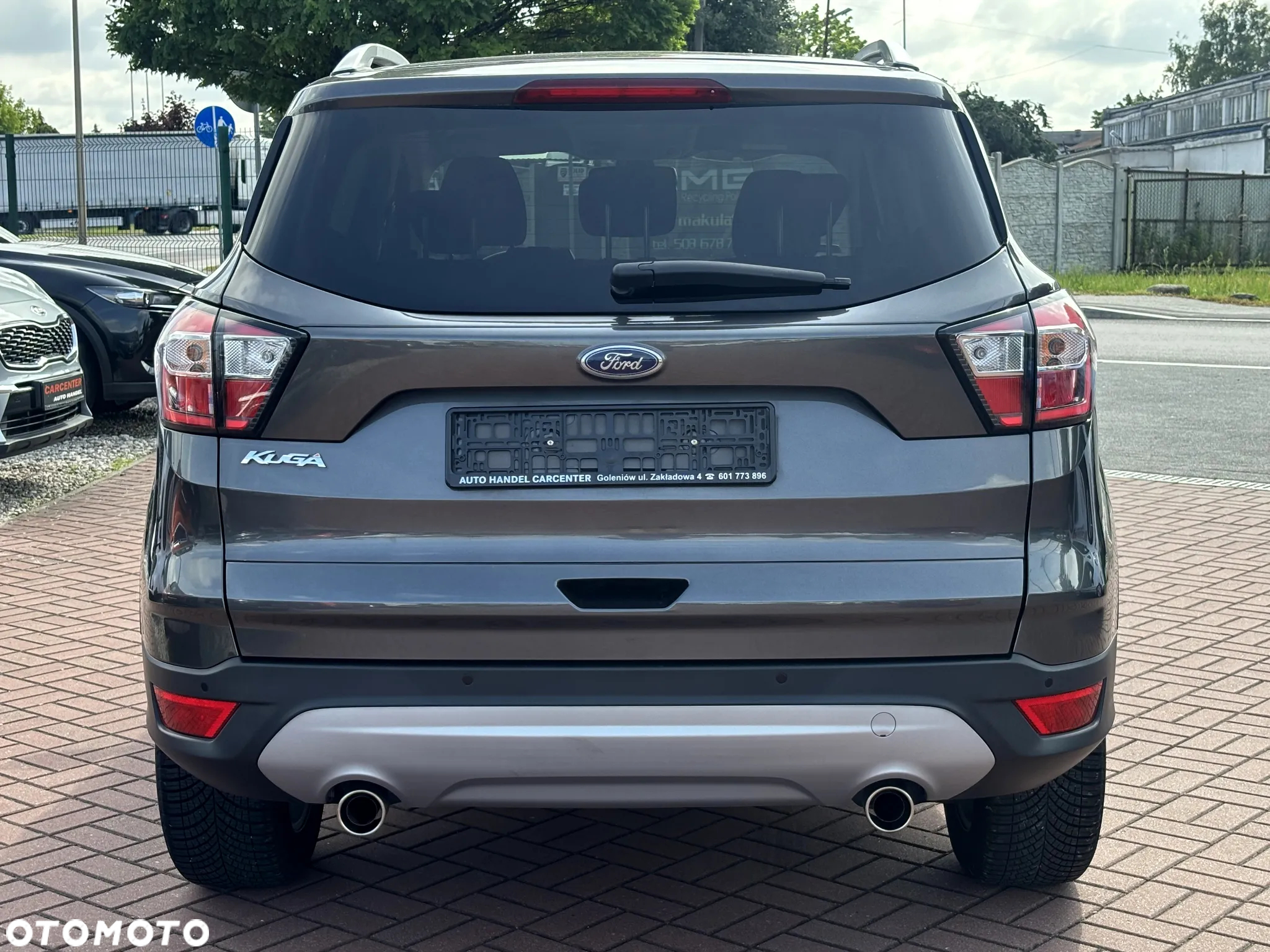 Ford Kuga 1.5 EcoBoost 2x4 Titanium - 8