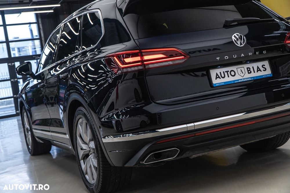 Volkswagen Touareg V6 TDI 4MOTION Elegance - 32