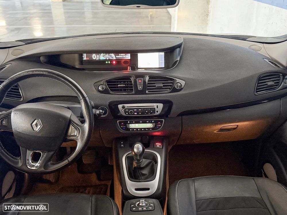 Renault Grand Scénic 1.6 dCi Bose Edition SS - 6
