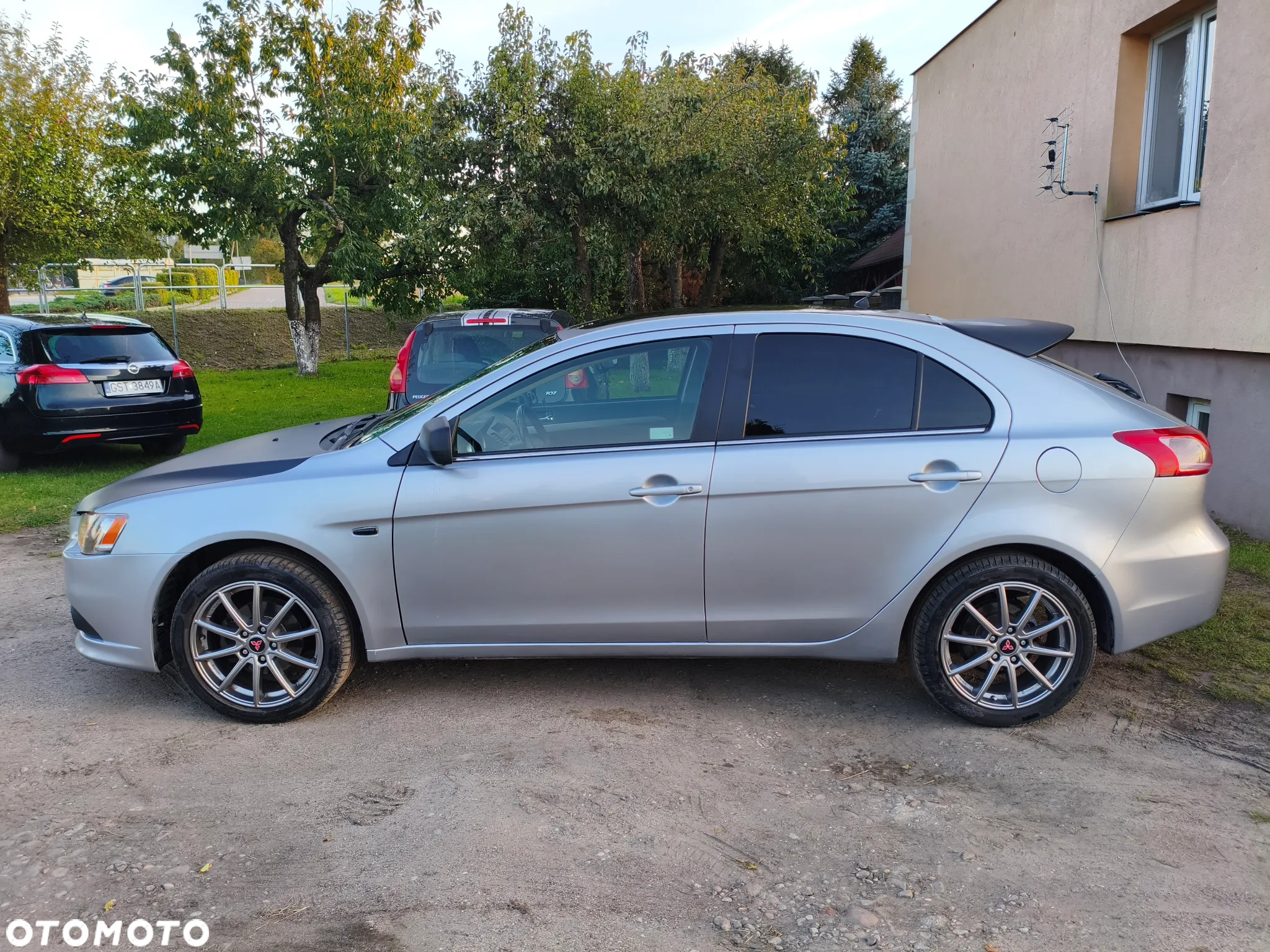 Mitsubishi Lancer 1.8 Invite - 2