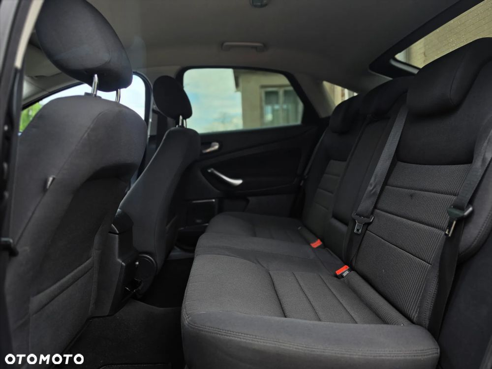 Ford Mondeo - 19