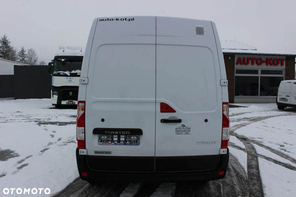 Renault MASTER *2.3 DCI 135 KM*/L2H2/ KLIMA/ MANUAL /Średniak /*SERWIS FR*/ STAN IDEALNY / - 9
