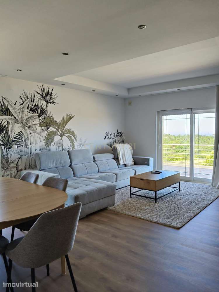 Apartamento T4 transformado em T3 no Zambujal (Sesimbra) em condomínio - Grande imagem: 2/24
