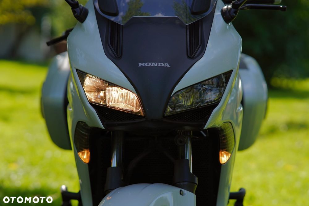Honda CBF - 11