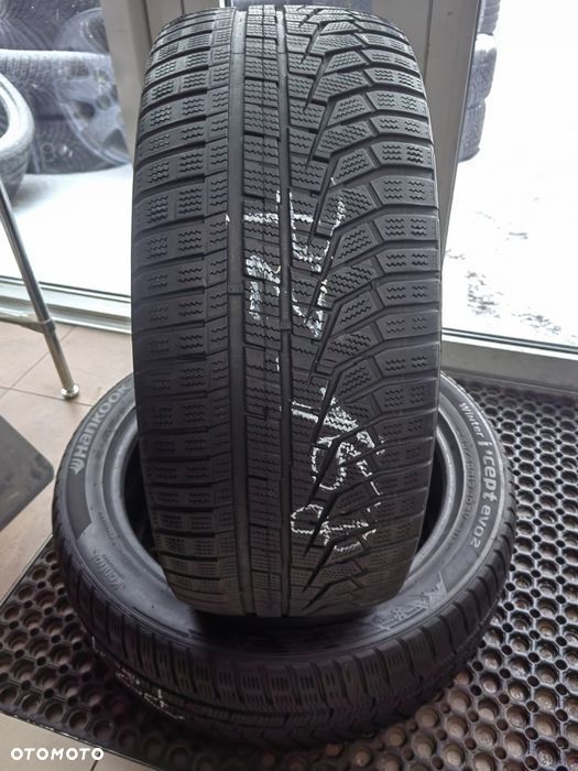 245/45R19 102V Hankook Winter i cept evo2 para zima PZ168