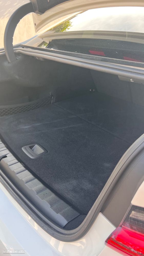 BMW 330 e Touring Pack Desportivo M Pro Auto - 18