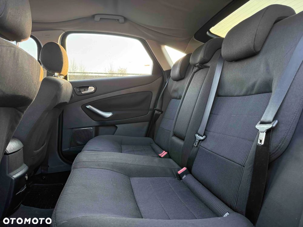 Ford Mondeo 2.0 TDCi Titanium X - 11