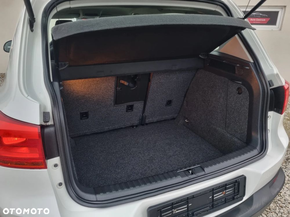Volkswagen Tiguan - 11