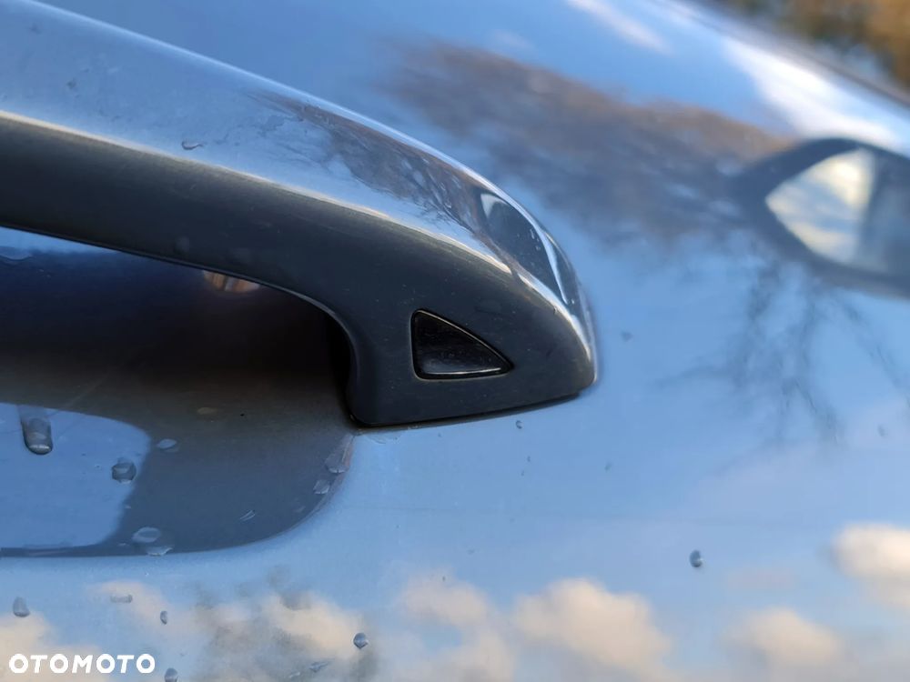 Volvo XC 40 D4 AWD Geartronic Momentum Pro - 17