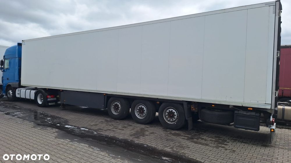 Schmitz Cargobull SKO - 3