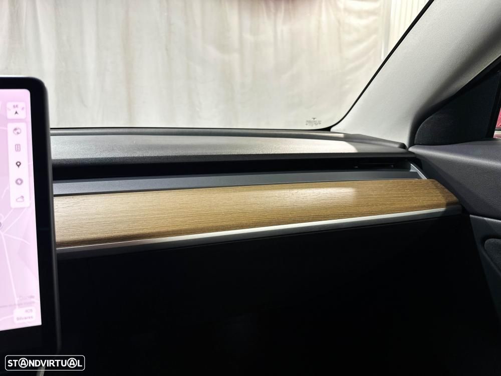 Tesla Model 3 Performance Dual Motor AWD - 33