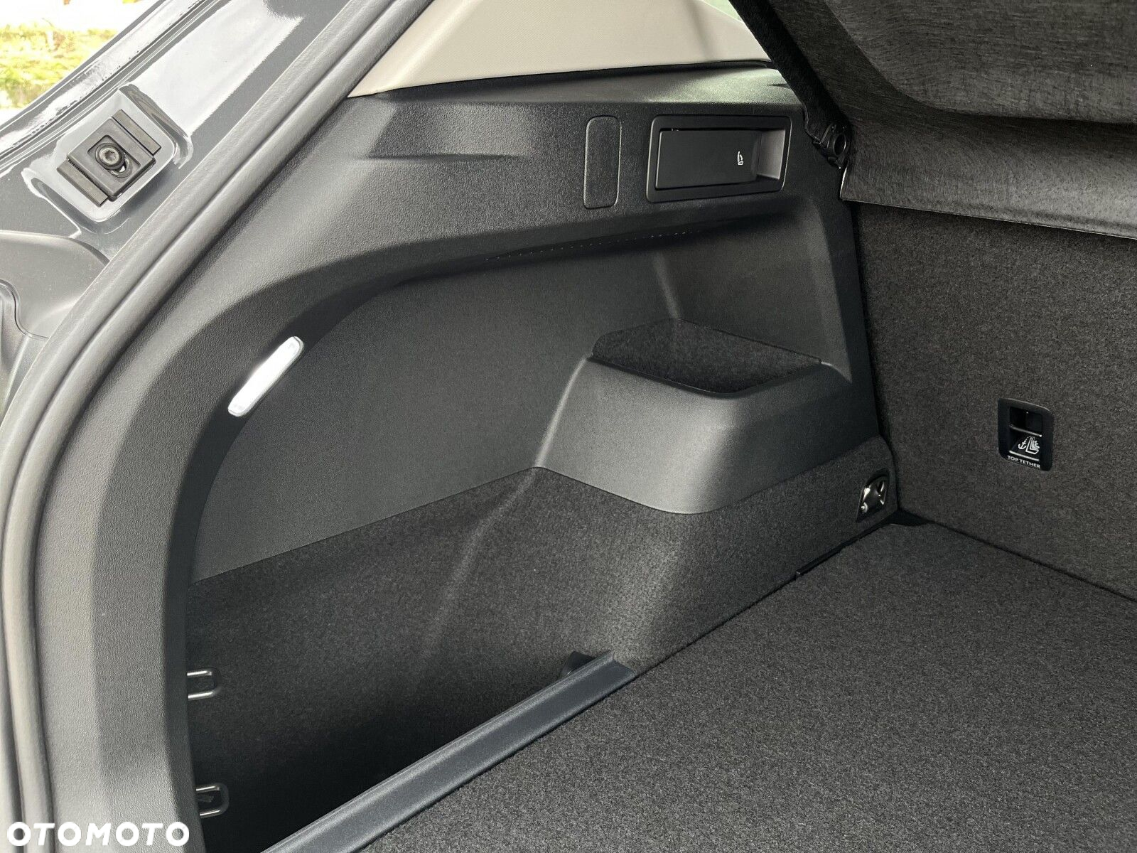 Volkswagen Tiguan - 11