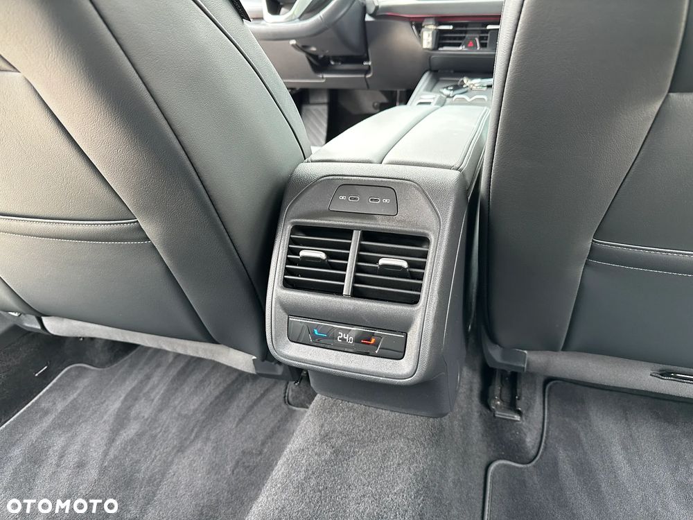 Volkswagen Passat - 25