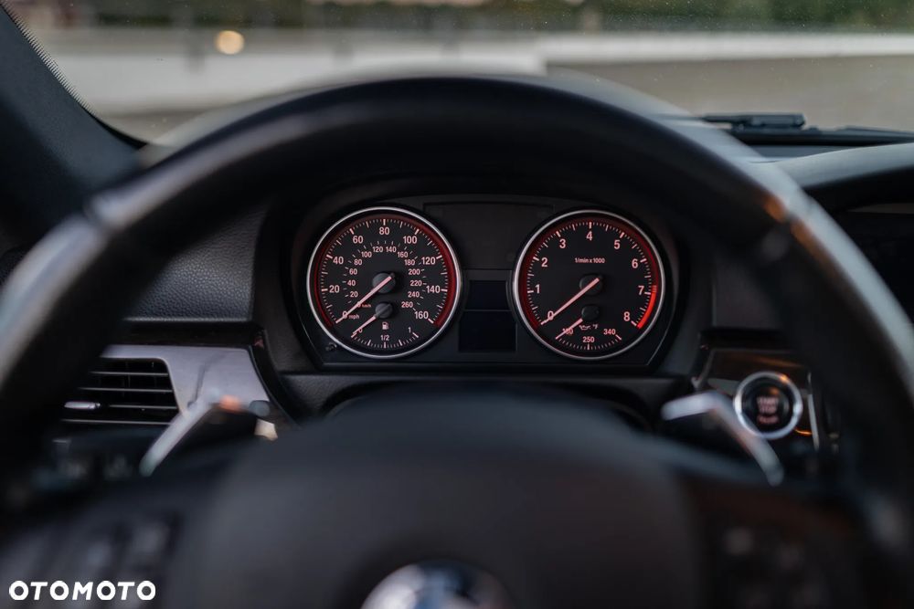 BMW Seria 3 335i - 11
