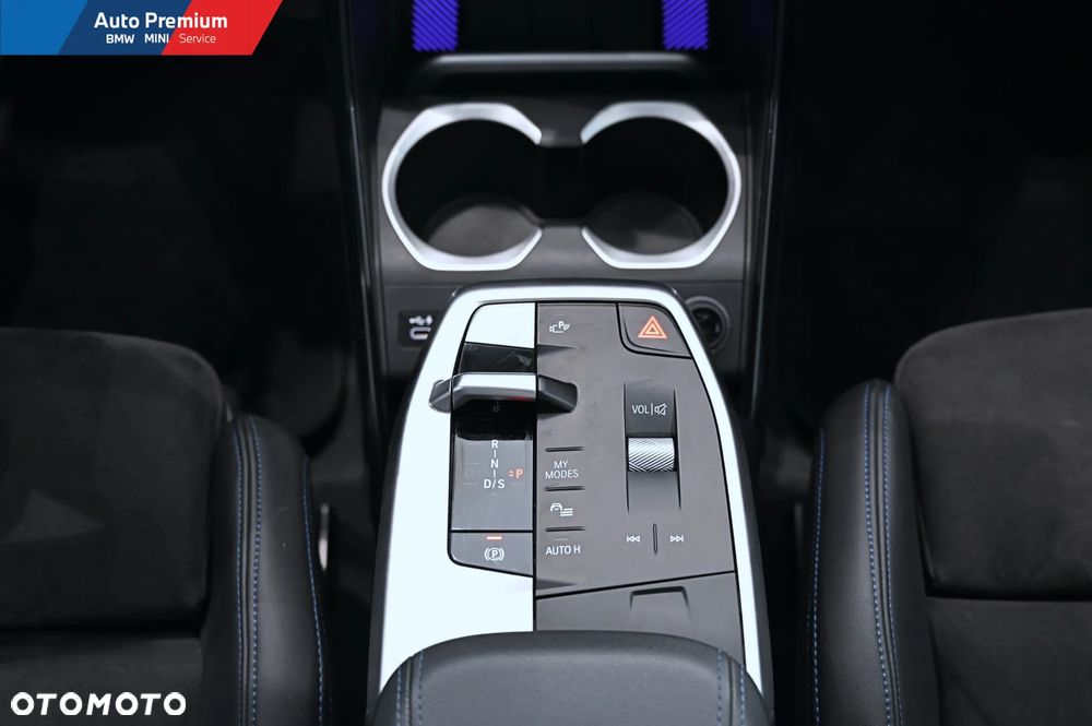 BMW X1 sDrive18i - 18