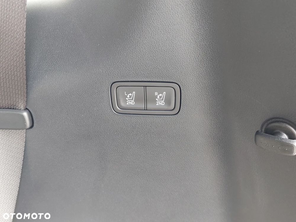 Hyundai Santa Fe 1.6 T-GDI HEV Calligraphy 4WD 6os - 31
