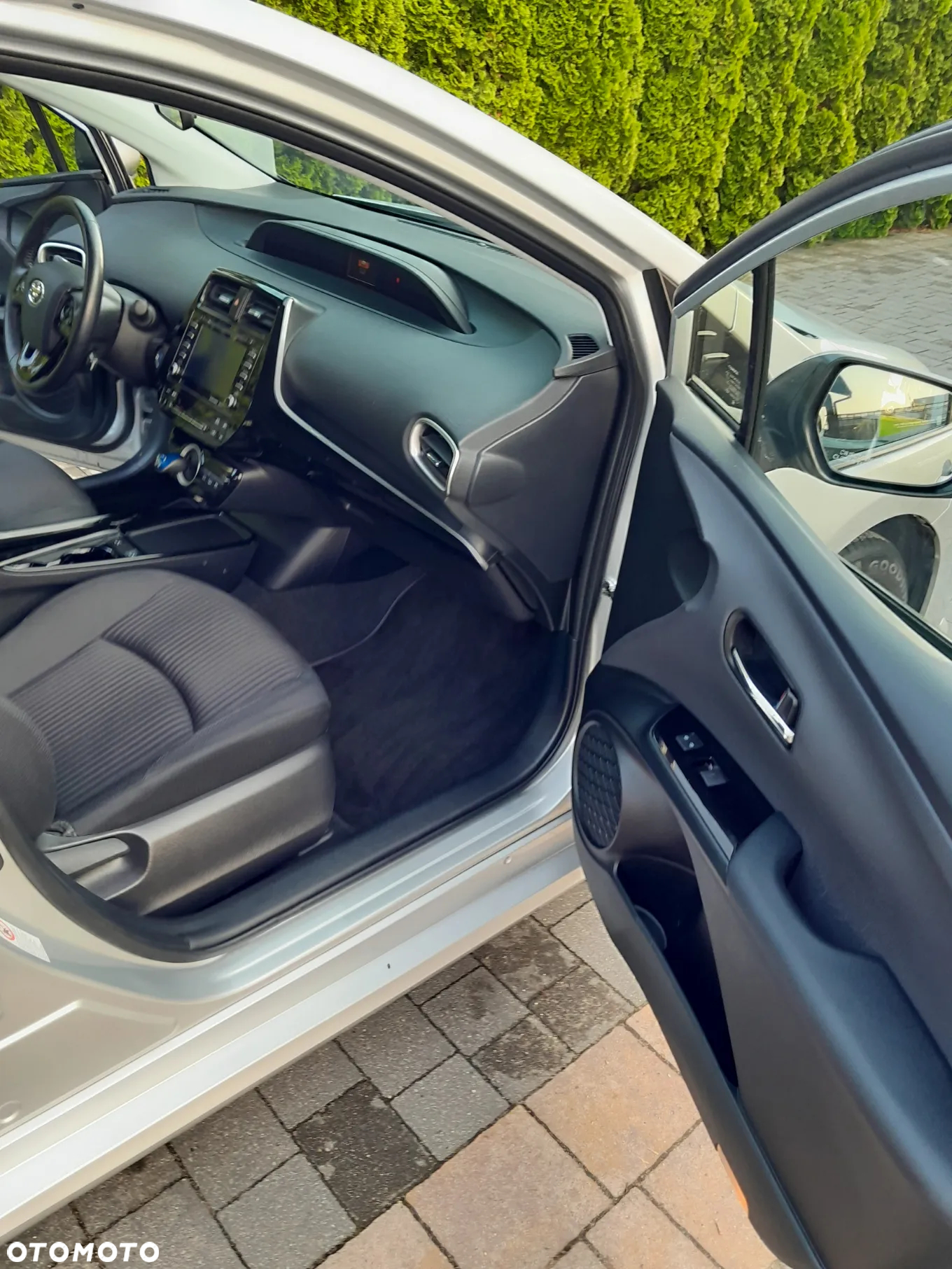 Toyota Prius - 13