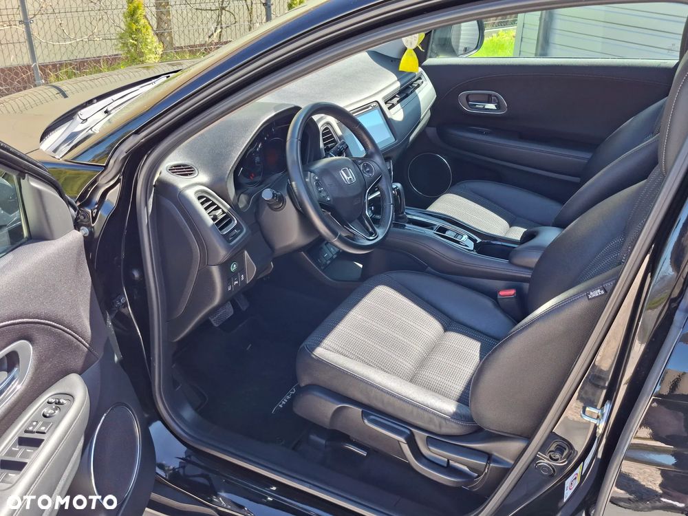 Honda HR-V 1.5 i-VTEC CVT Executive - 28