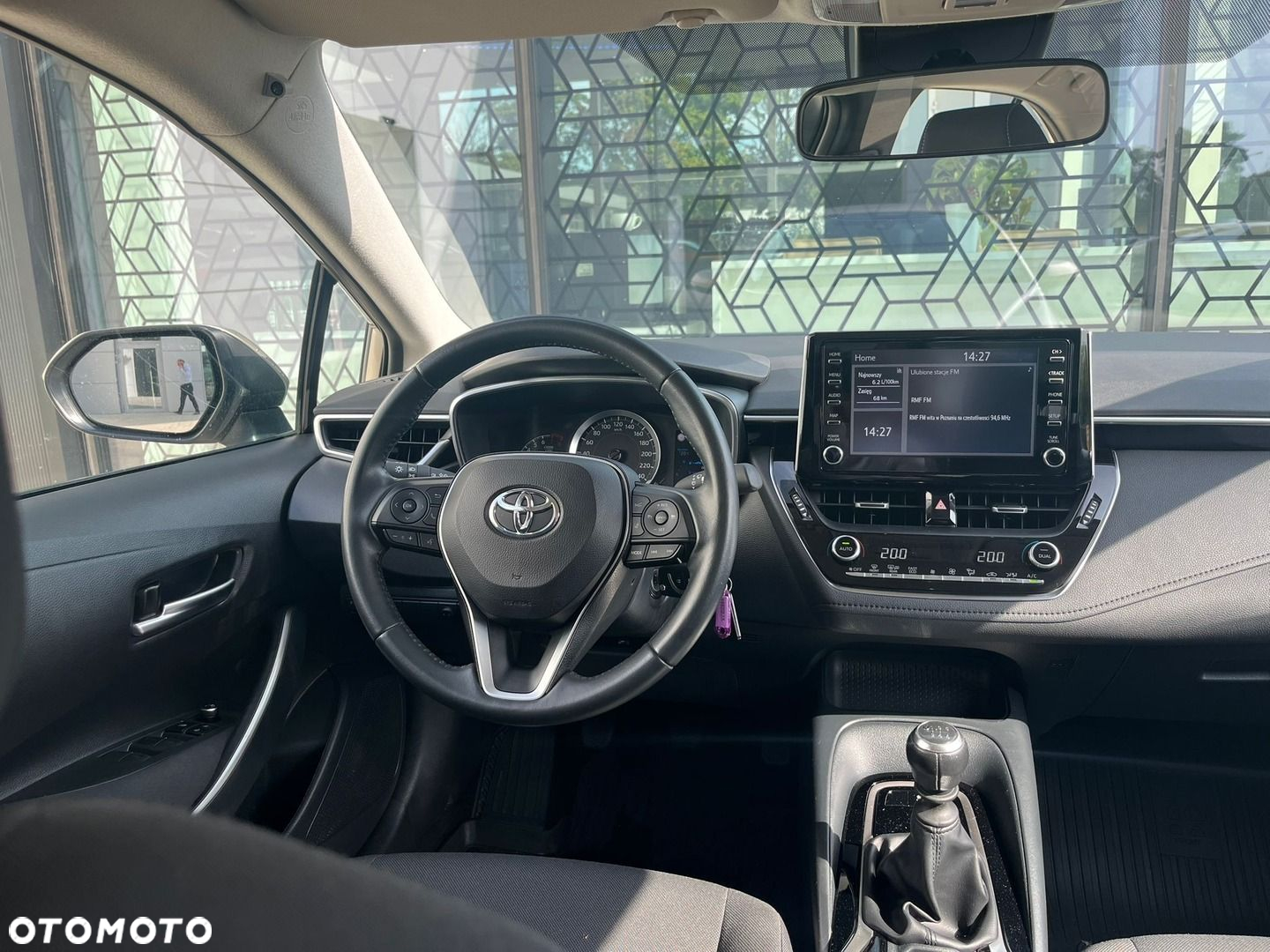 Toyota Corolla - 5
