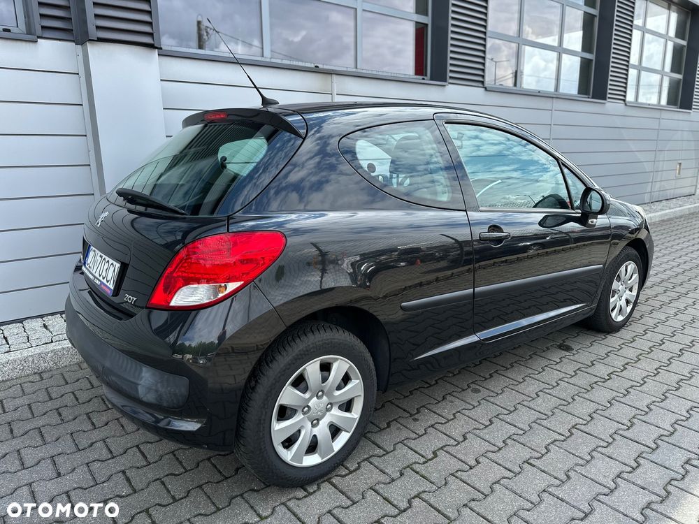 Peugeot 207 - 6