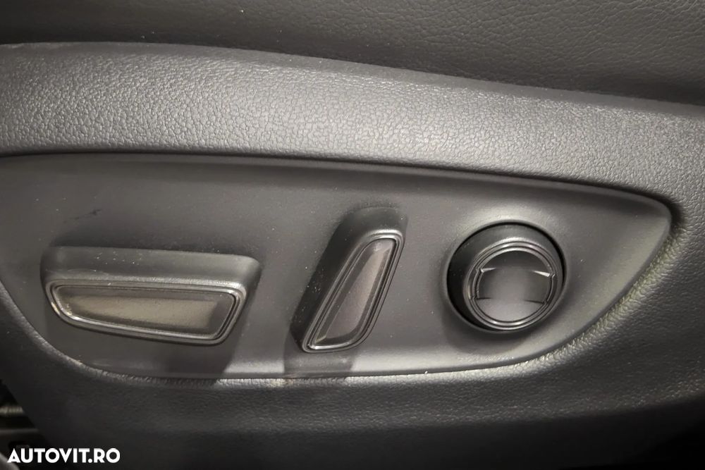 Toyota RAV4 2.5 Hybrid VVT-iE 4x4 Luxury - 15