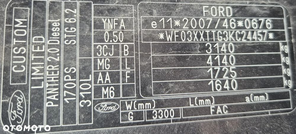 Ford Tourneo Custom - 11