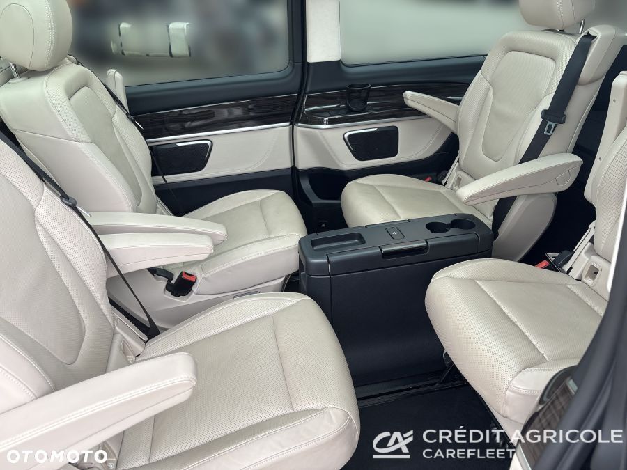 Mercedes-Benz Klasa V 300 d 4-Matic Exclusive 9G-Tronic (d³ugi) - 14