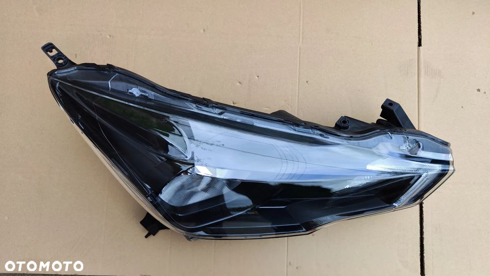 Nissan Micra K14 17- Lampa Prawa Zwykła z LED DRL  Czarny Środek Oryginał Europa - 3