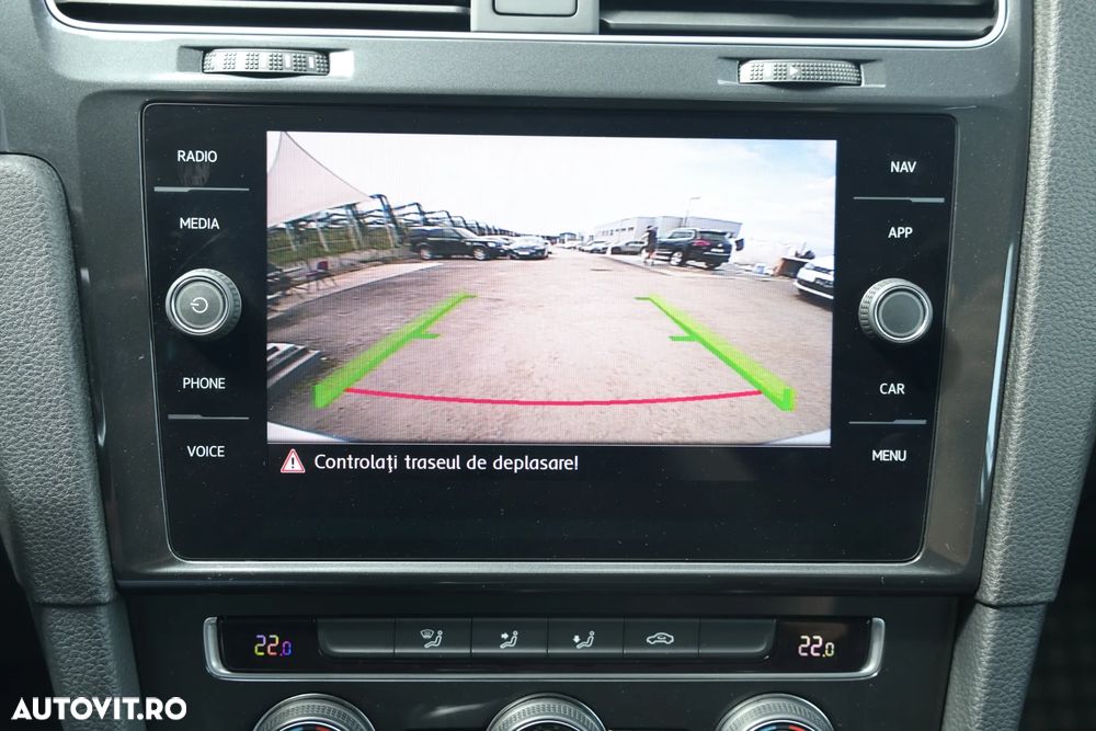 Volkswagen Golf 1.6 TDI SCR Comfortline - 8