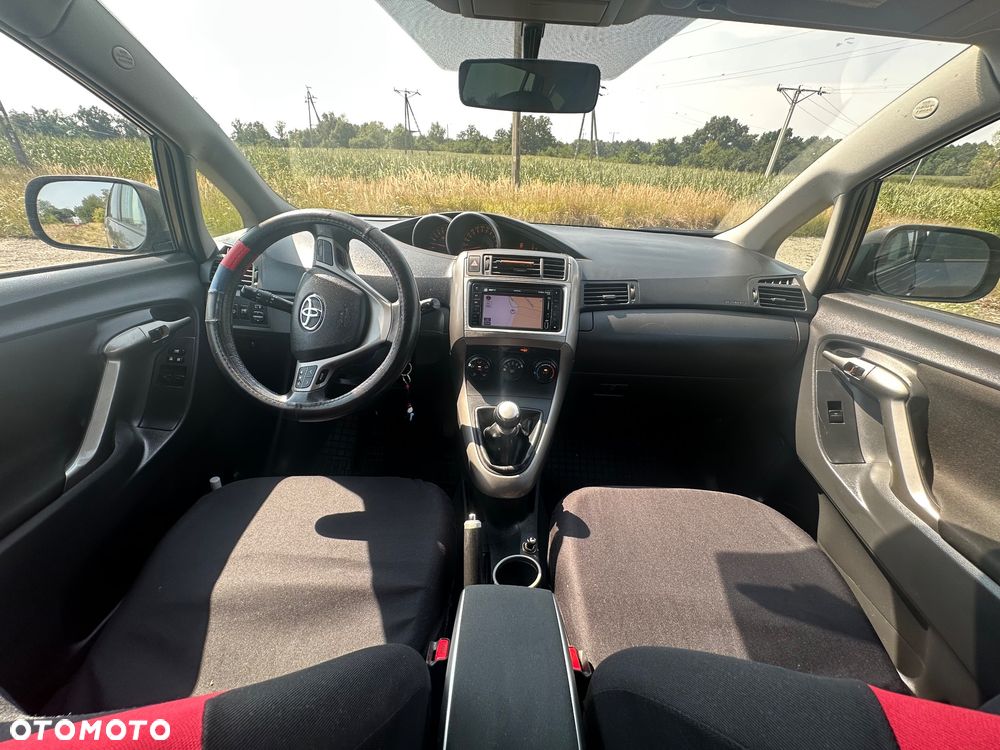 Toyota Verso 1.6 - 5