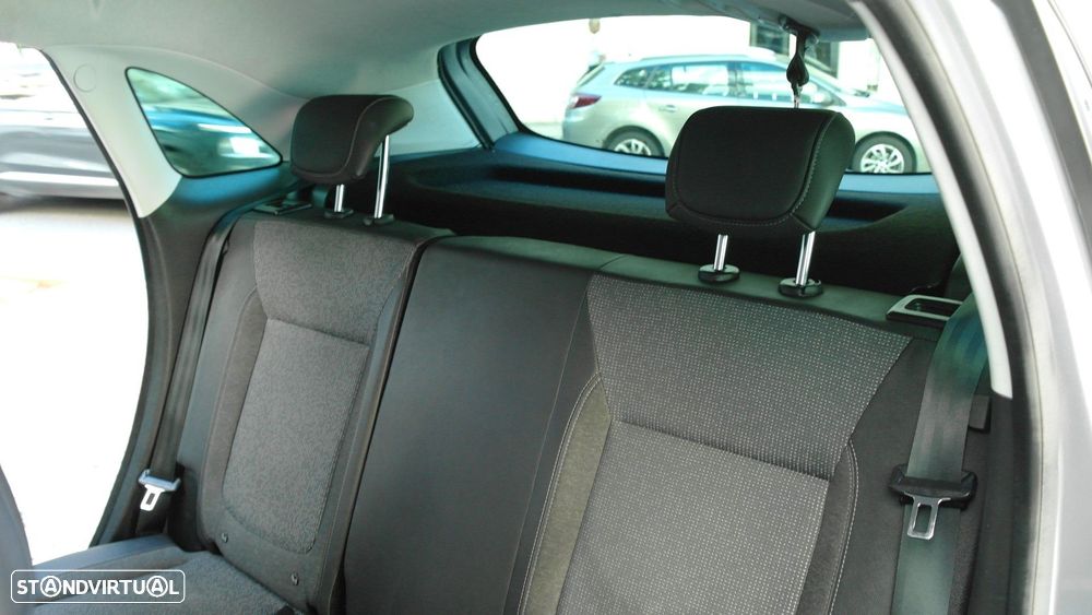 Opel Crossland X 1.2 T Innovation - 14