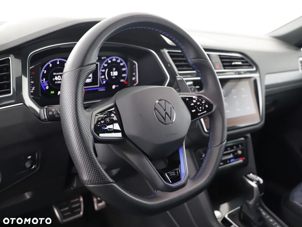Volkswagen Tiguan - 8