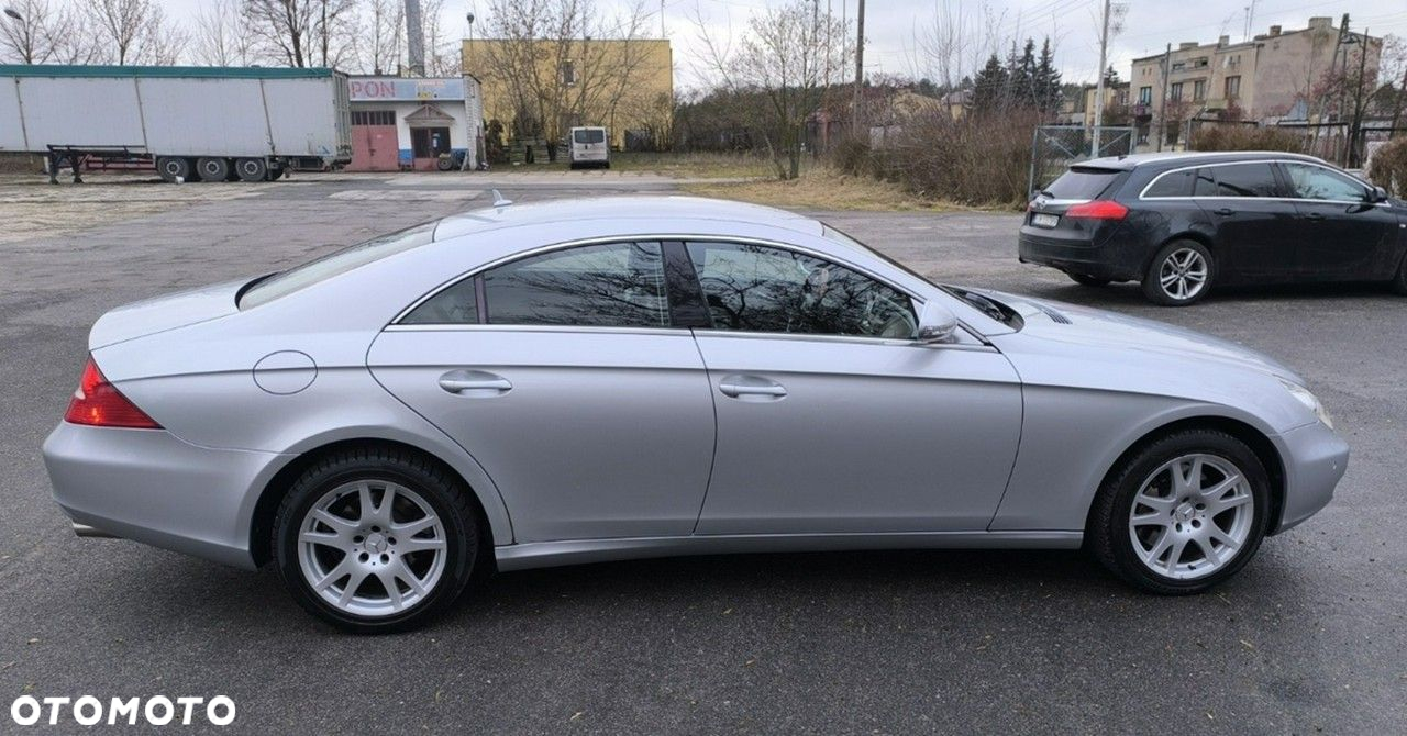 Mercedes-Benz CLS - 6
