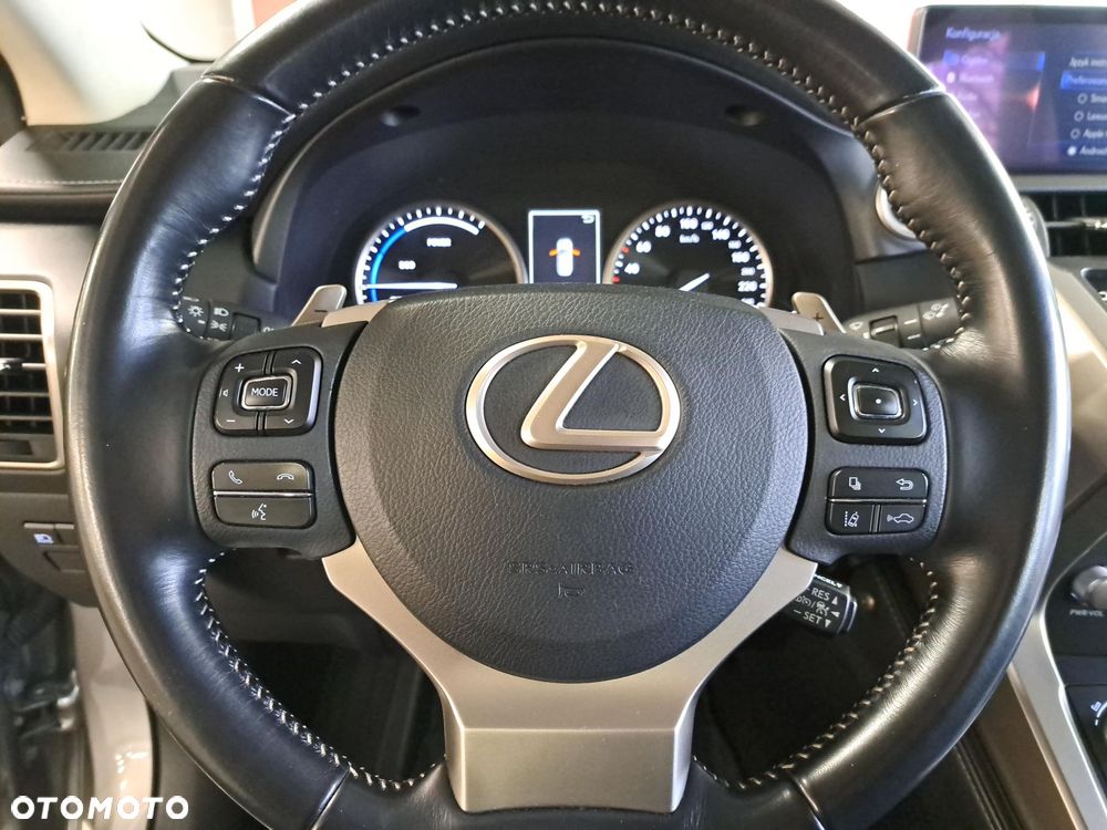 Lexus NX 300h Business Edition AWD - 23