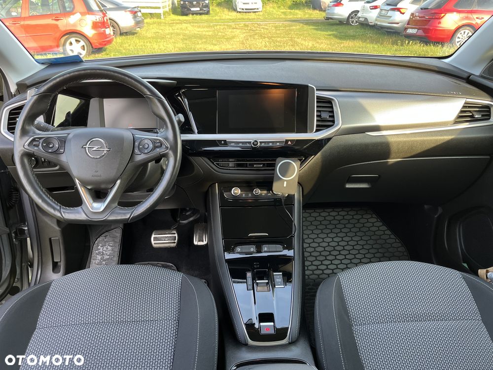 Opel Grandland 1.2 T Business Edition S&S - 17