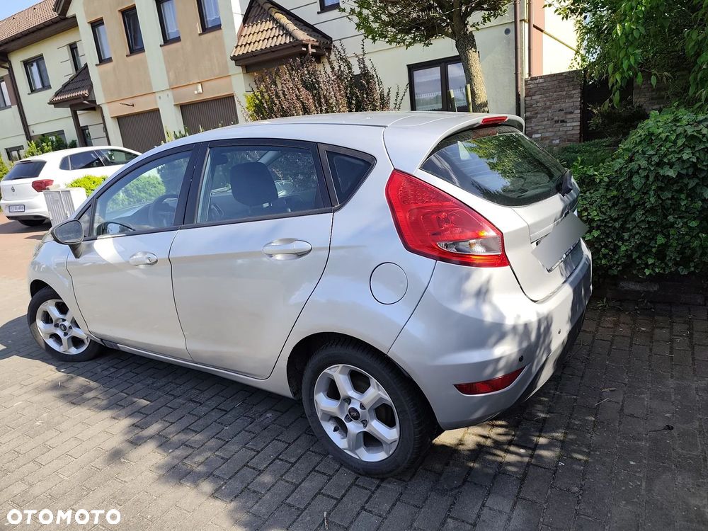 Ford Fiesta - 7