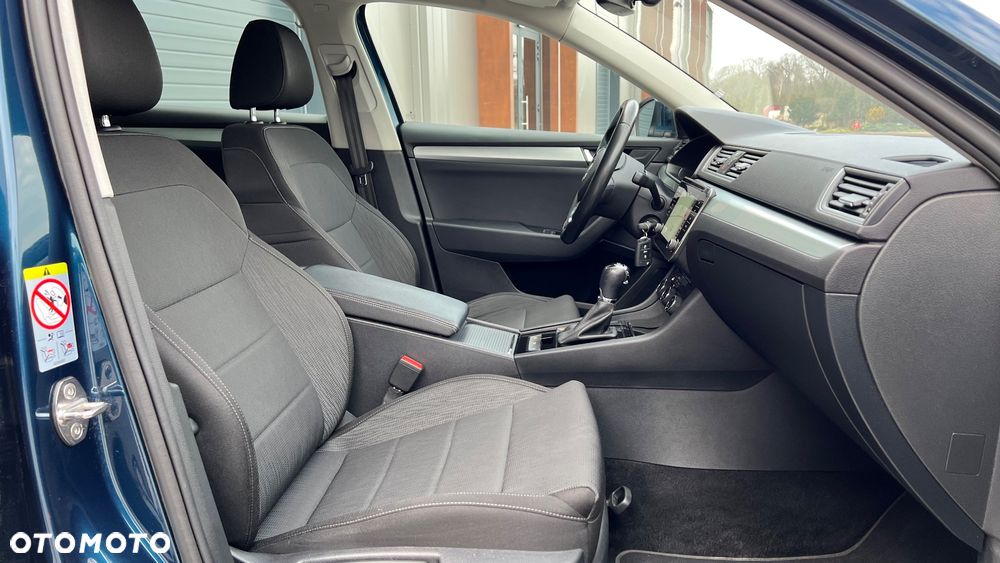 Skoda Superb 2.0 TDI Ambition DSG - 8