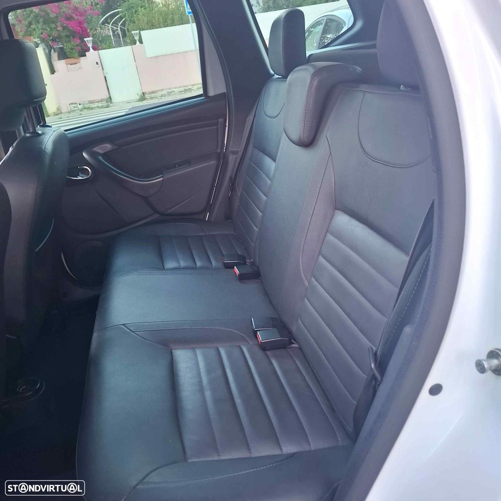Dacia Duster 1.2 TCe Prestige - 38