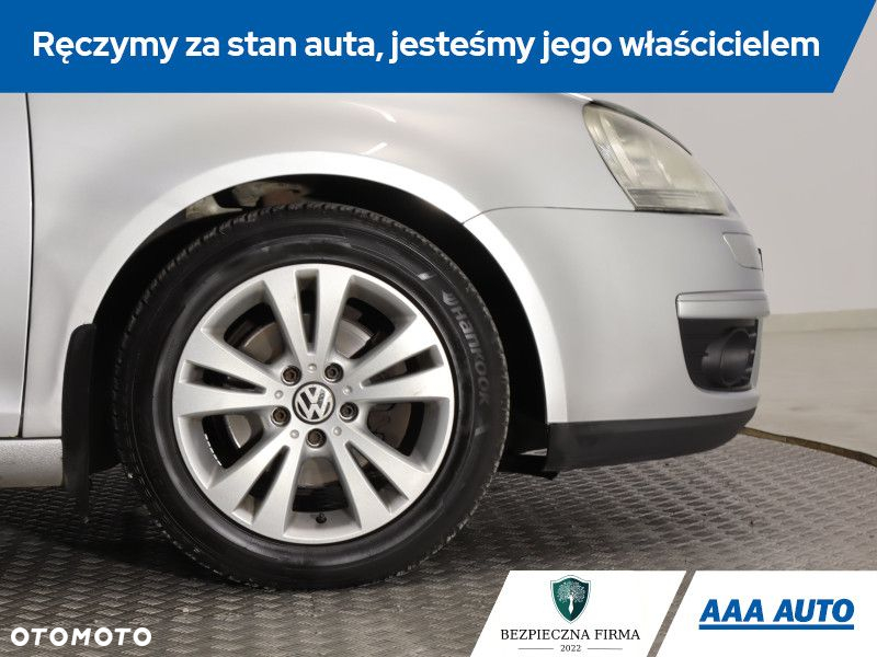 Volkswagen Jetta - 16