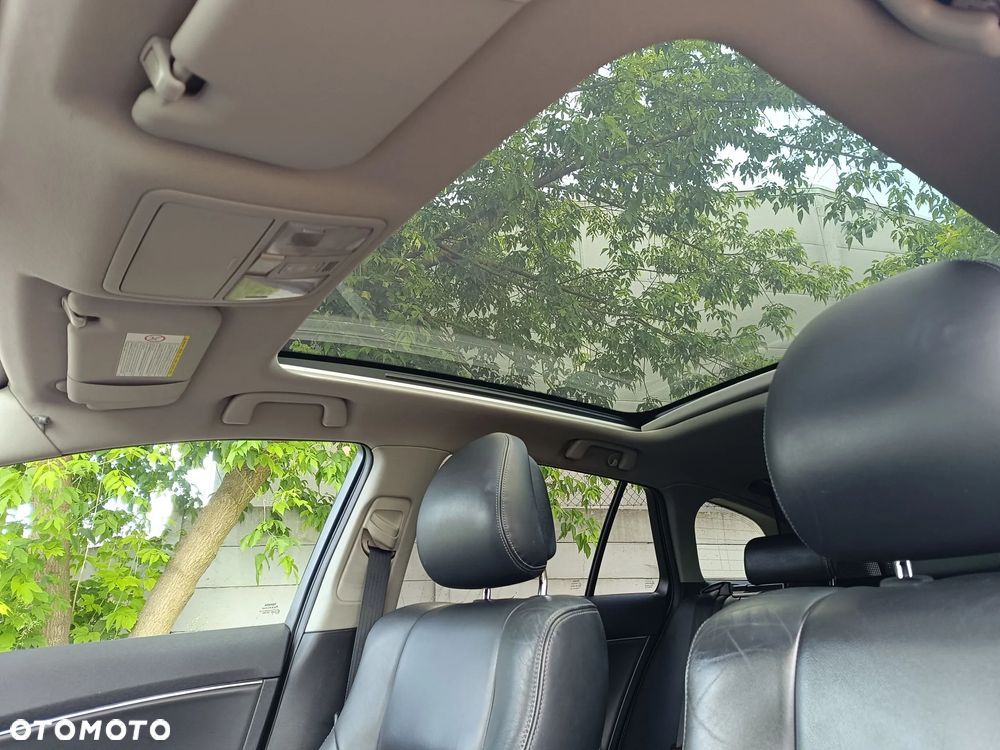 Toyota Avensis 2.0 Prestige NAVI - 22