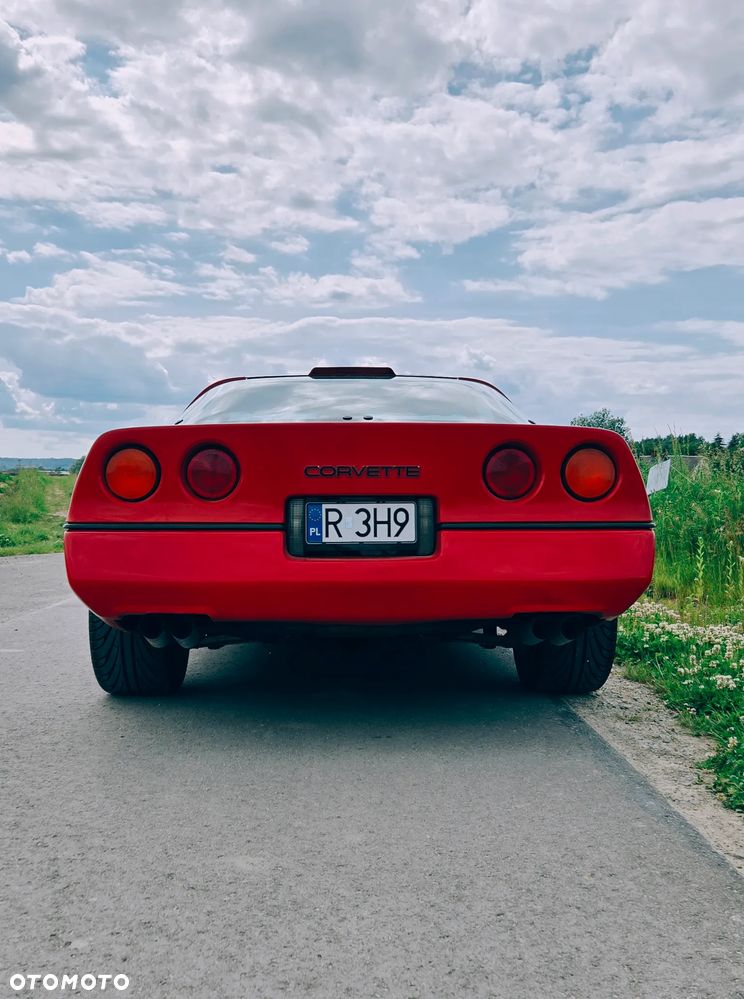 Chevrolet Corvette - 8