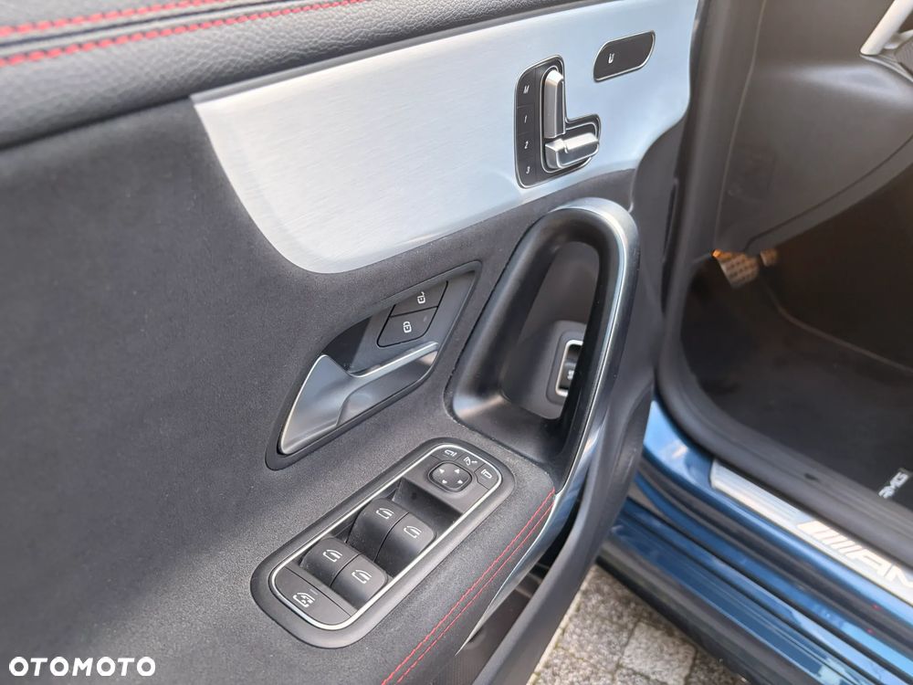 Mercedes-Benz CLA AMG 35 4-Matic 7G-DCT - 16