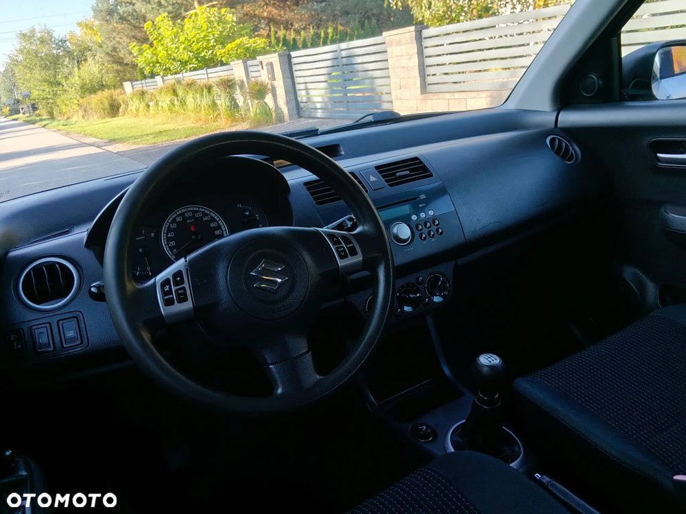 Suzuki Swift 1.3 Comfort - 21