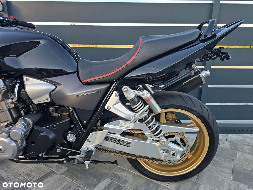 Honda CB - 10