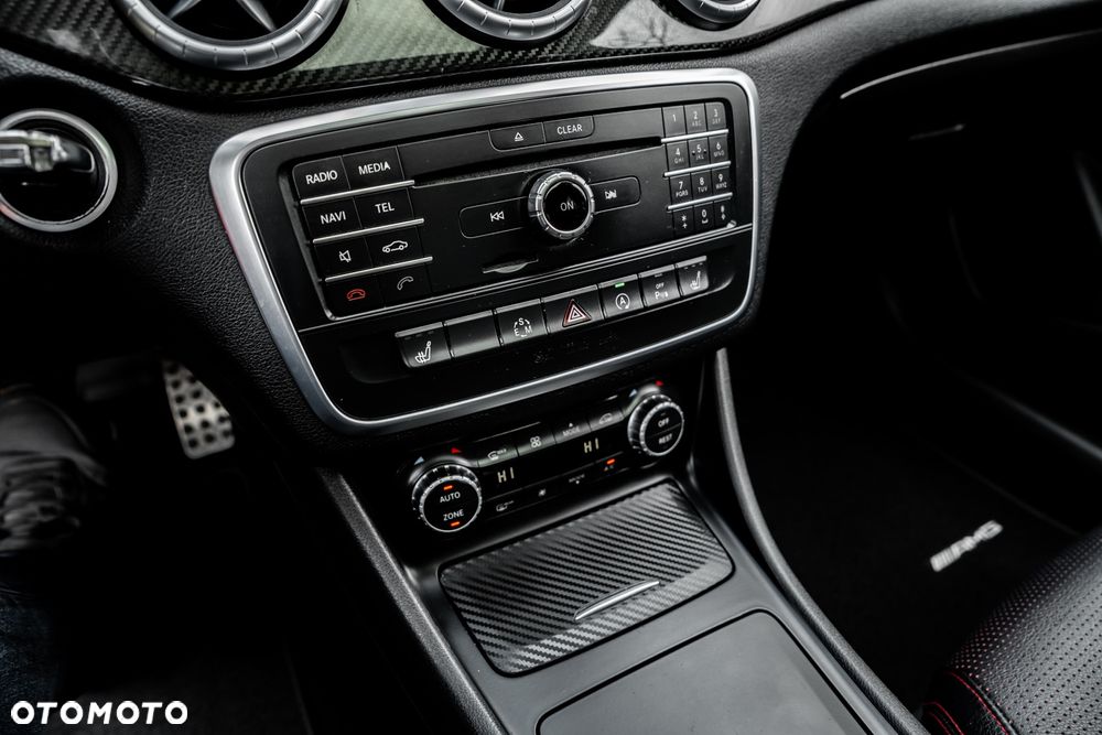 Mercedes-Benz CLA 250 4Matic 7G-DCT AMG Line - 37