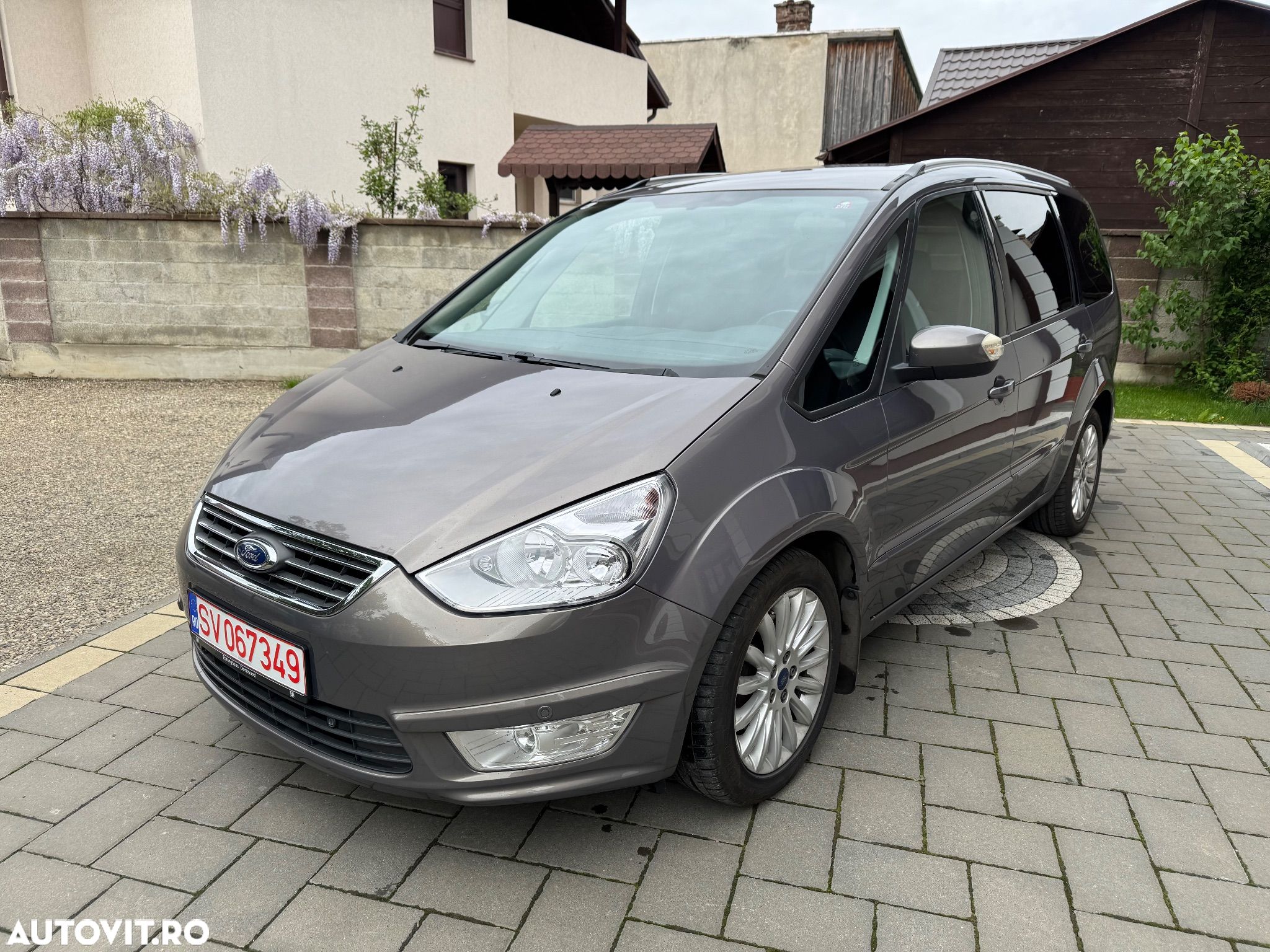 Ford Galaxy 2.0 TDCi DPF Business Edition - 1
