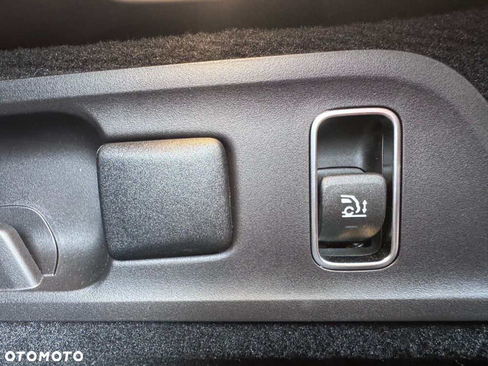 Mercedes-Benz GLE - 19